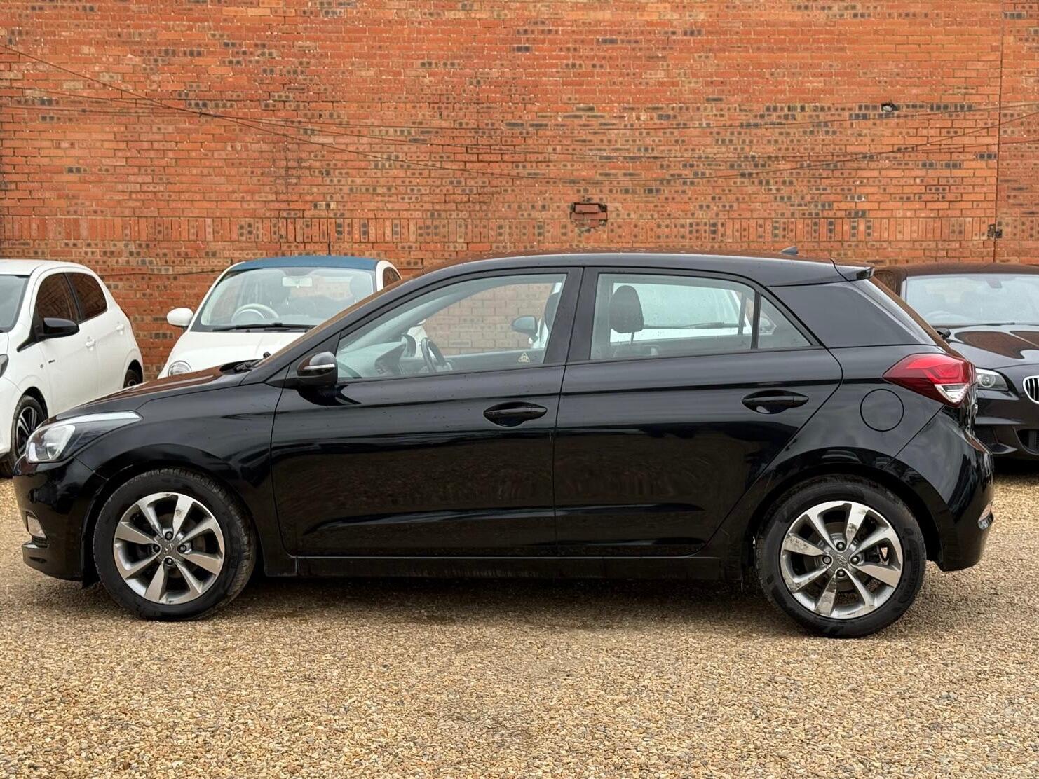 Used Hyundai i20 2016 for sale - 76360615: Photo 6