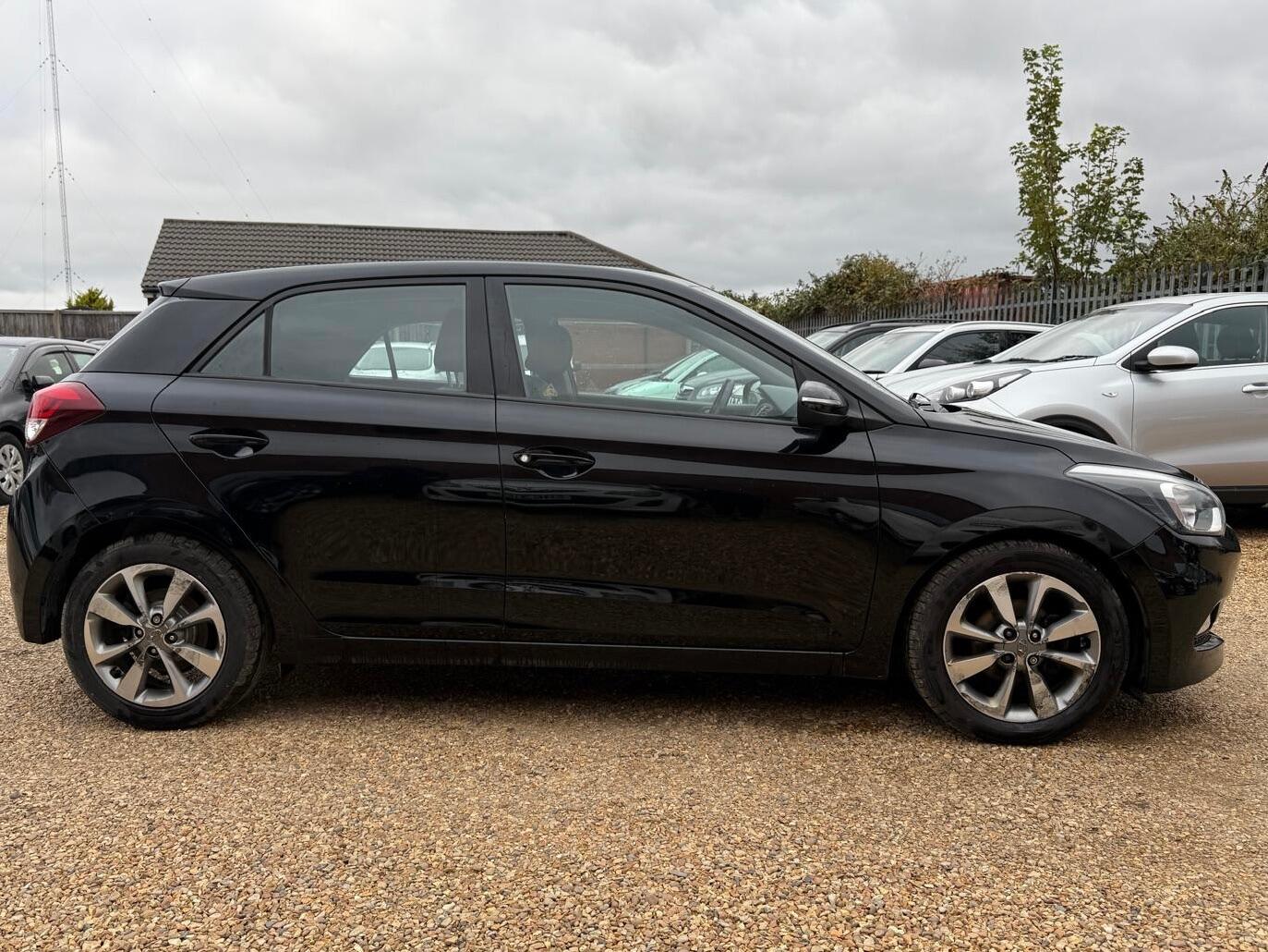Used Hyundai i20 2016 for sale - 76360615: Photo 8