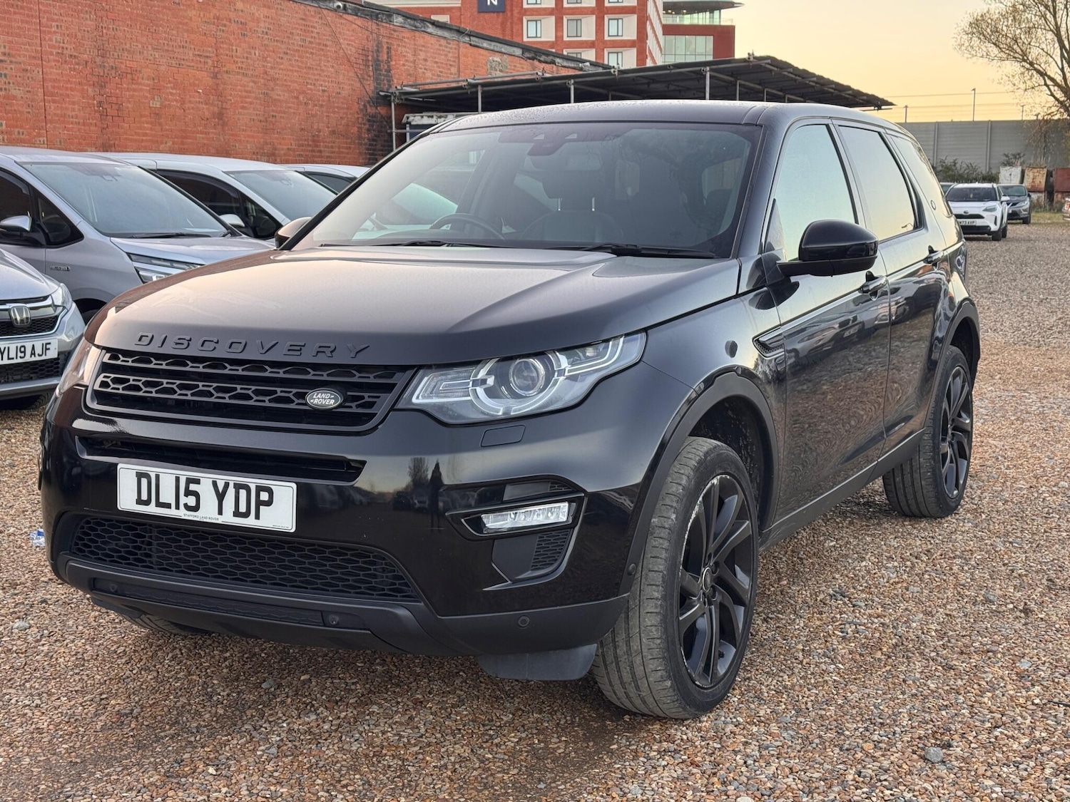 Used Land Rover Discovery Sport 2015 for sale - 76608145: Photo 3