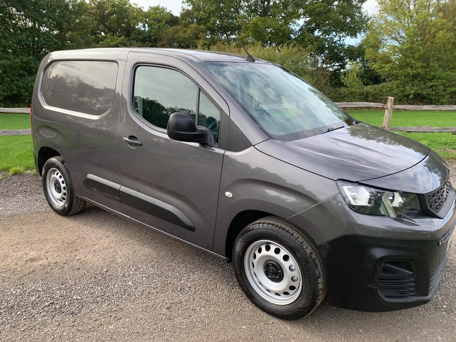 Used Peugeot Partner 2020 for sale - 76968578: Photo 19