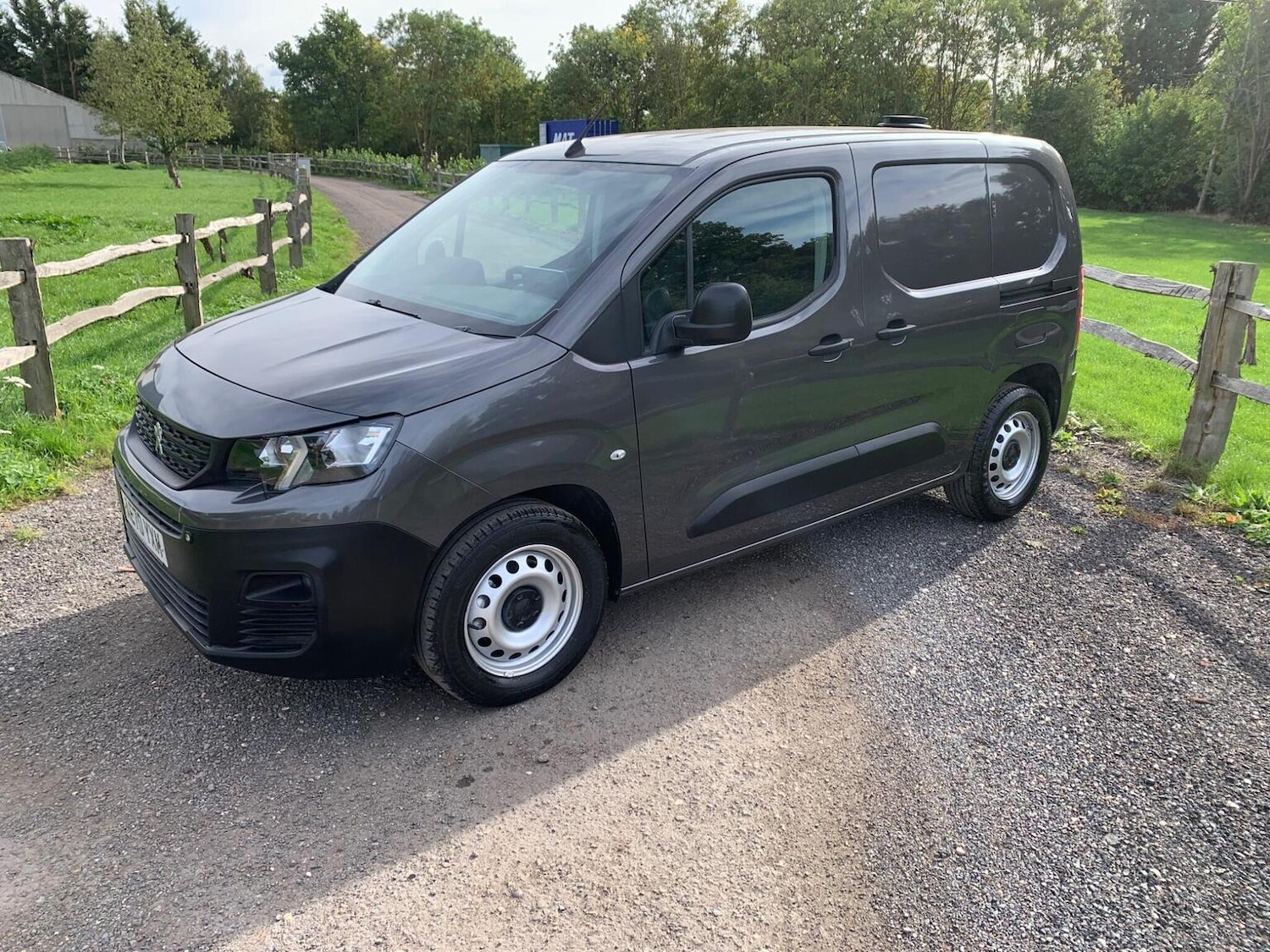 Used Peugeot Partner 2020 for sale - 76968578: Photo 24