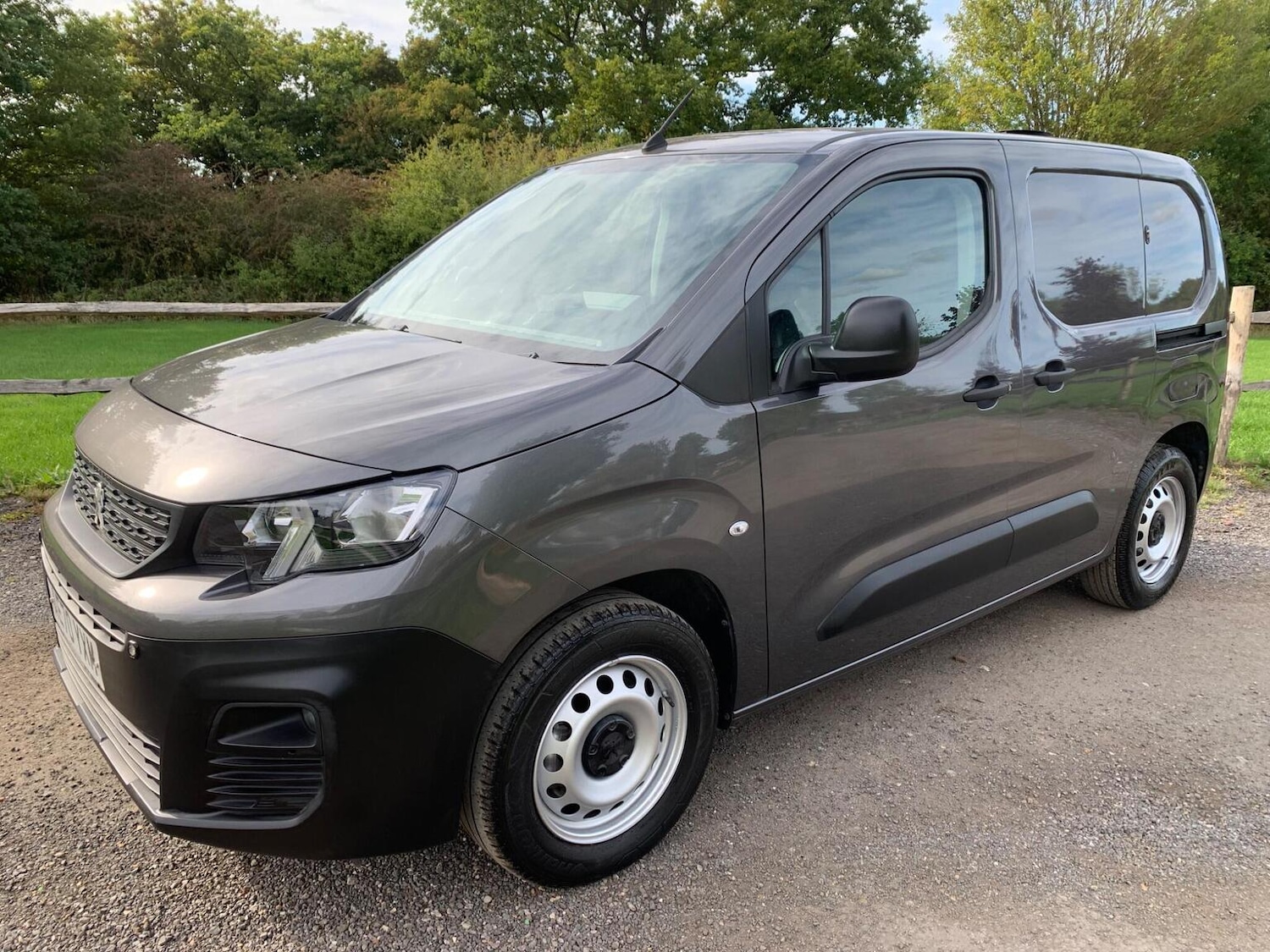 Used Peugeot Partner 2020 for sale - 76968578: Photo 59