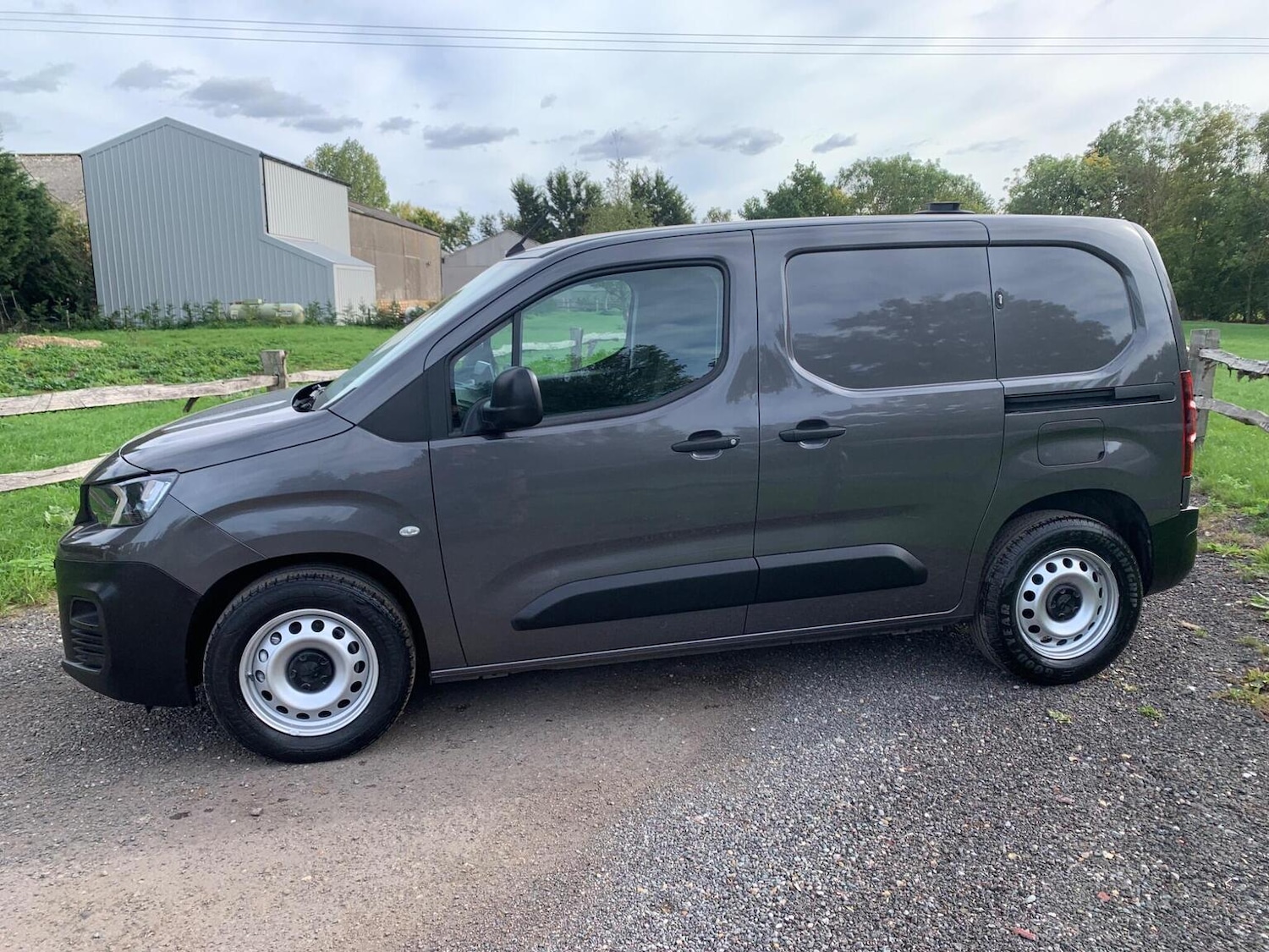 Used Peugeot Partner 2020 for sale - 76968578: Photo 9