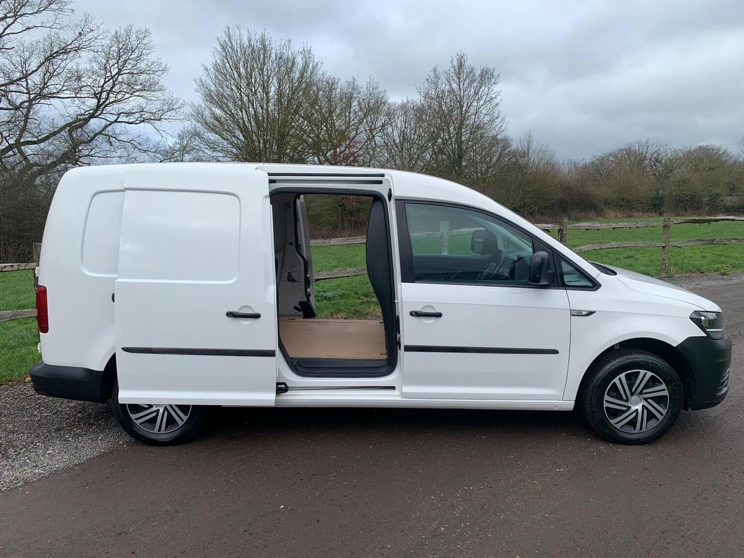 Used Volkswagen Caddy Maxi 2018 for sale - 77483686: Photo 41
