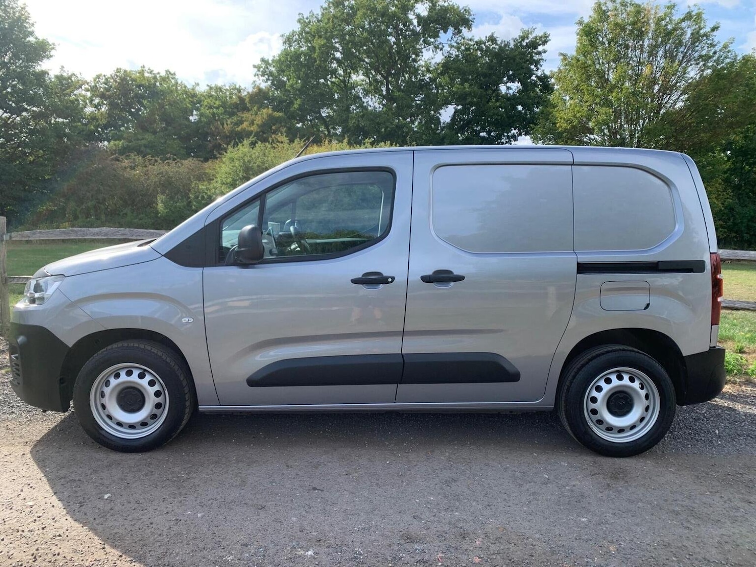 Used Citroen Berlingo 2023 for sale - 76963405: Photo 11