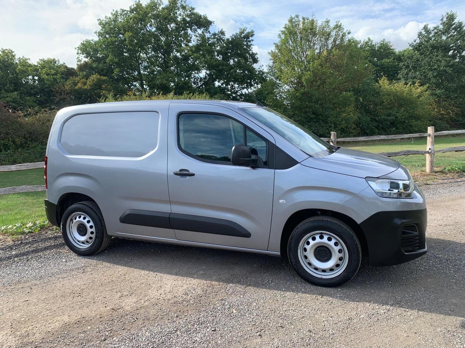 Used Citroen Berlingo 2023 for sale - 76963405: Photo 4