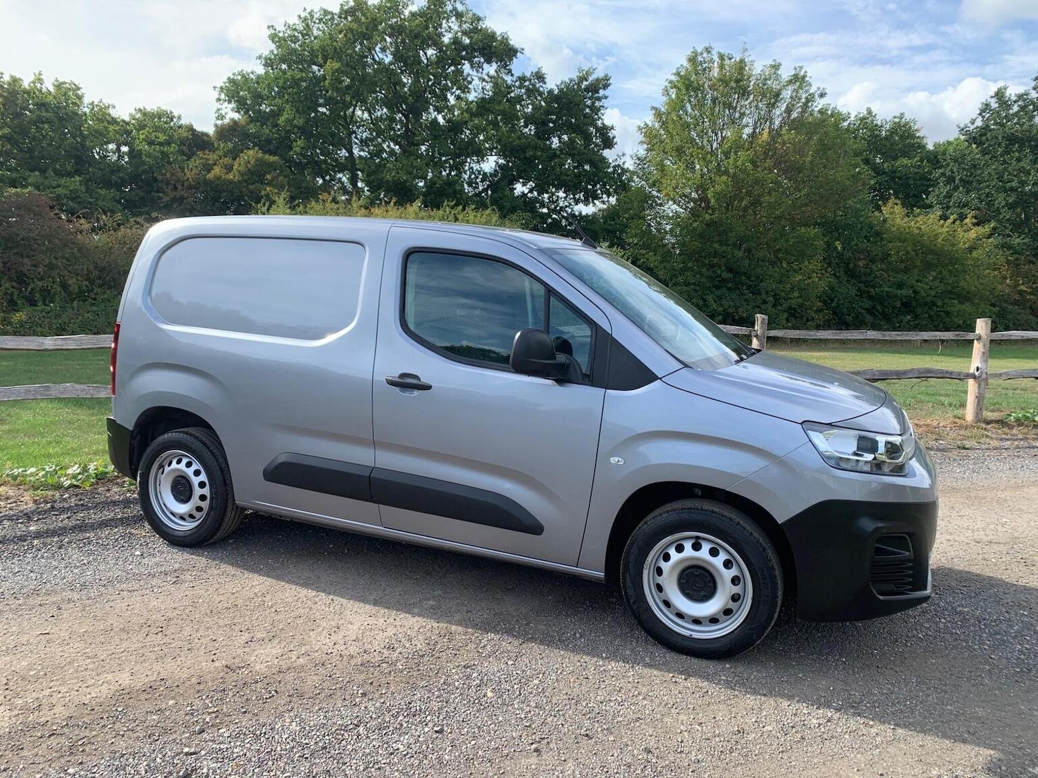 Used Citroen Berlingo 2023 for sale - 76963405: Photo 44