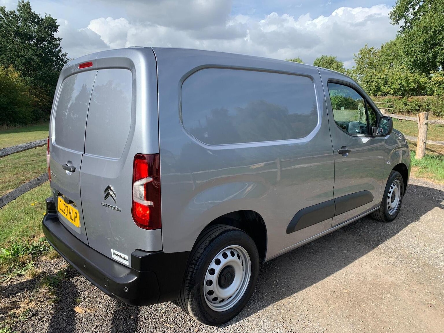 Used Citroen Berlingo 2023 for sale - 76963405: Photo 50