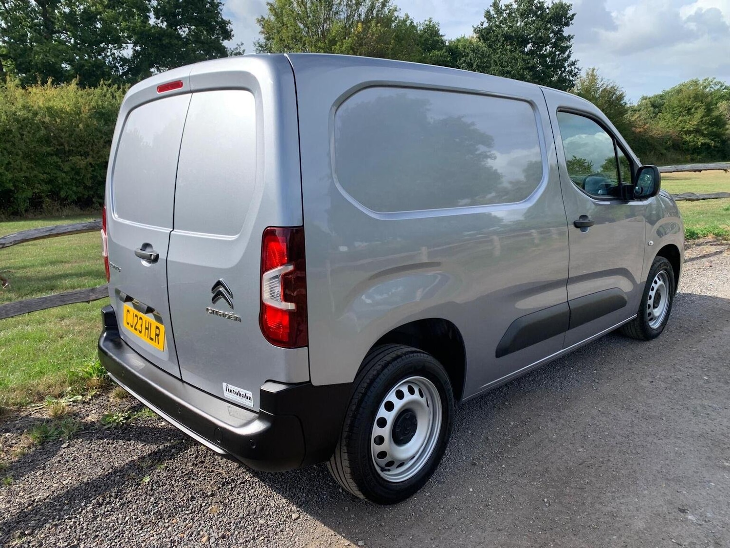 Used Citroen Berlingo 2023 for sale - 76963405: Photo 8