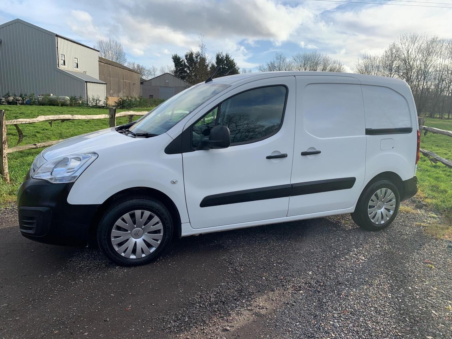 Used Citroen Berlingo 2017 for sale - 77318351: Photo 16