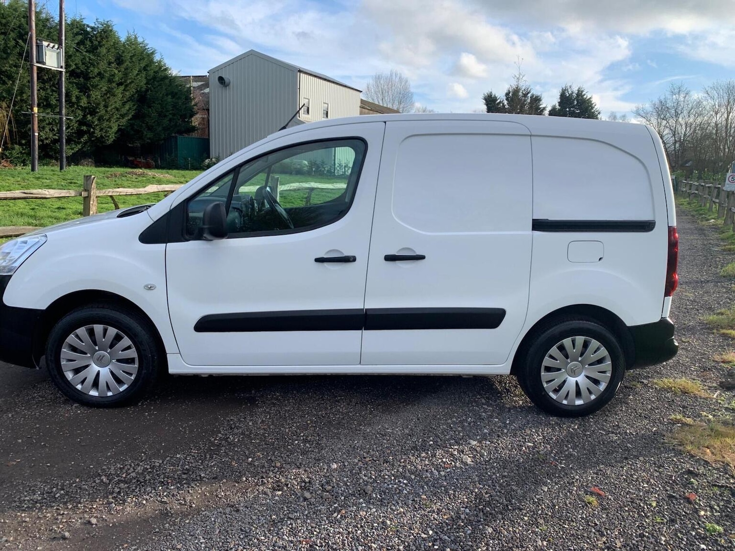 Used Citroen Berlingo 2017 for sale - 77318351: Photo 22