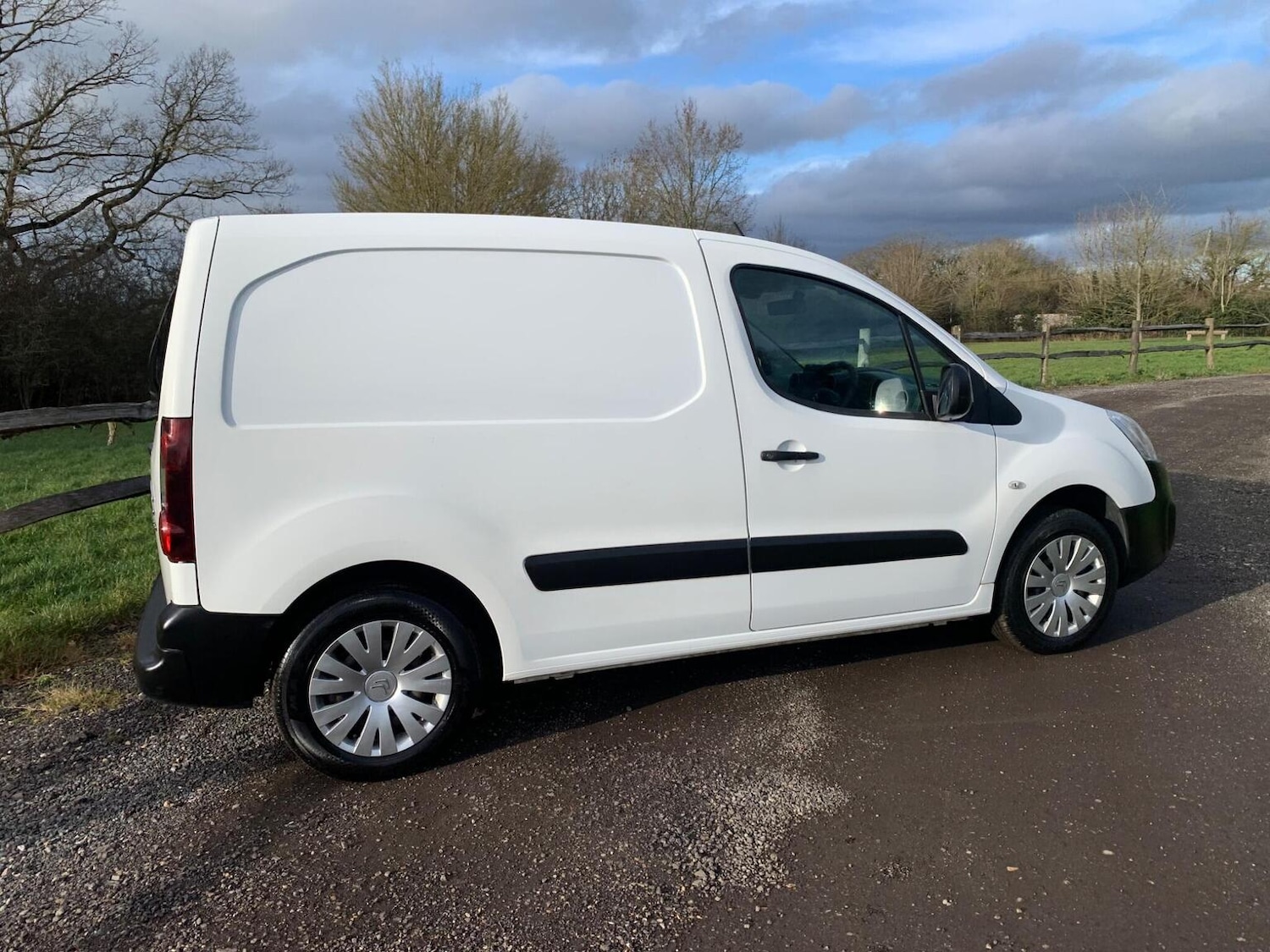 Used Citroen Berlingo 2017 for sale - 77318351: Photo 30