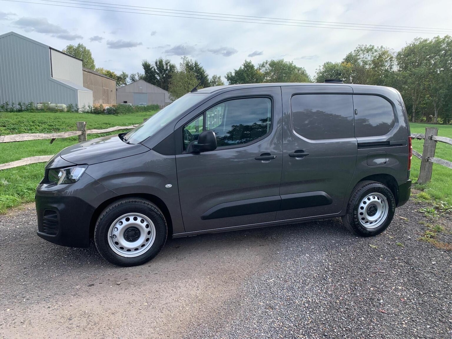 Used Peugeot Partner 2020 for sale - 77656397: Photo 10