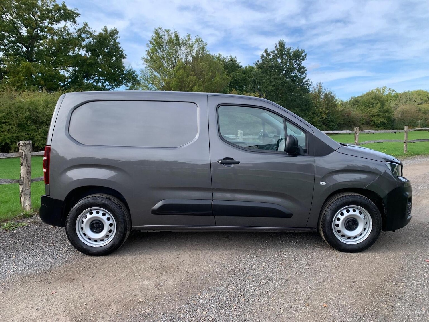 Used Peugeot Partner 2020 for sale - 77656397: Photo 18