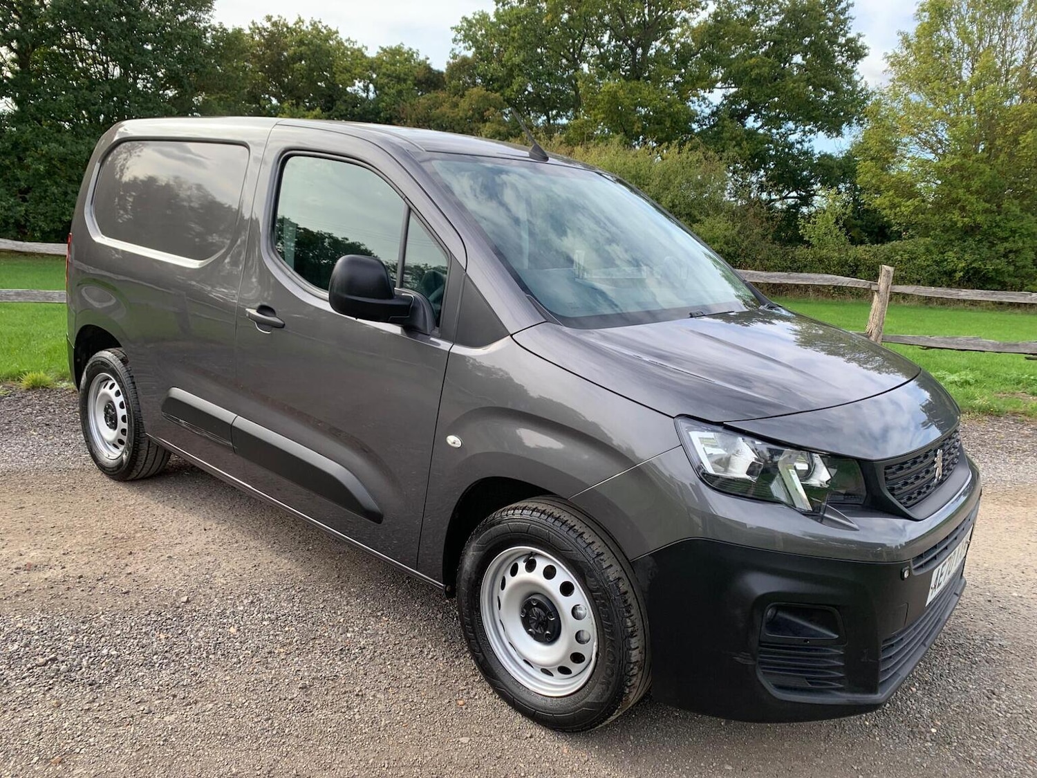 Used Peugeot Partner 2020 for sale - 77656397: Photo 26