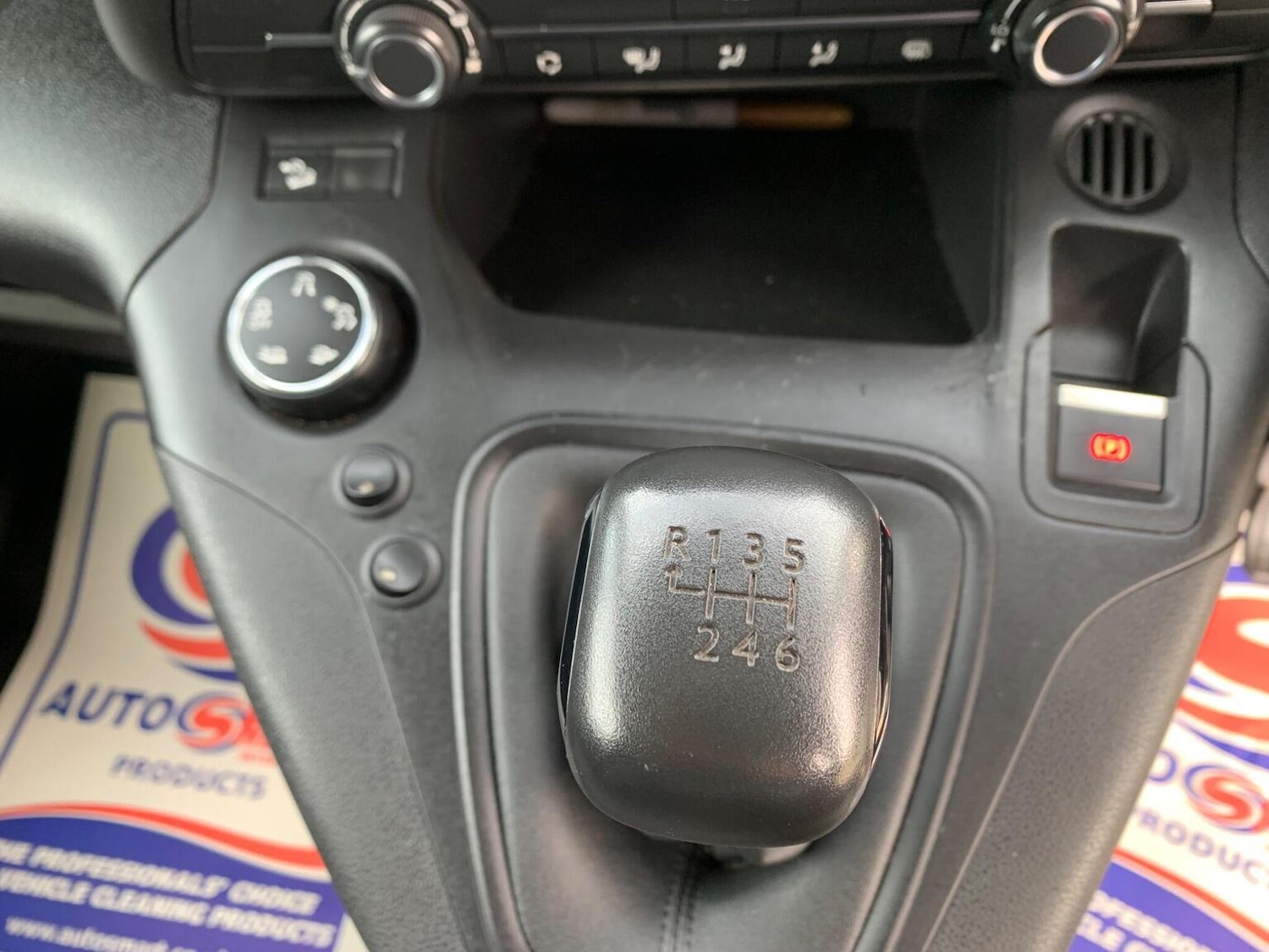 Used Peugeot Partner 2020 for sale - 77656397: Photo 28