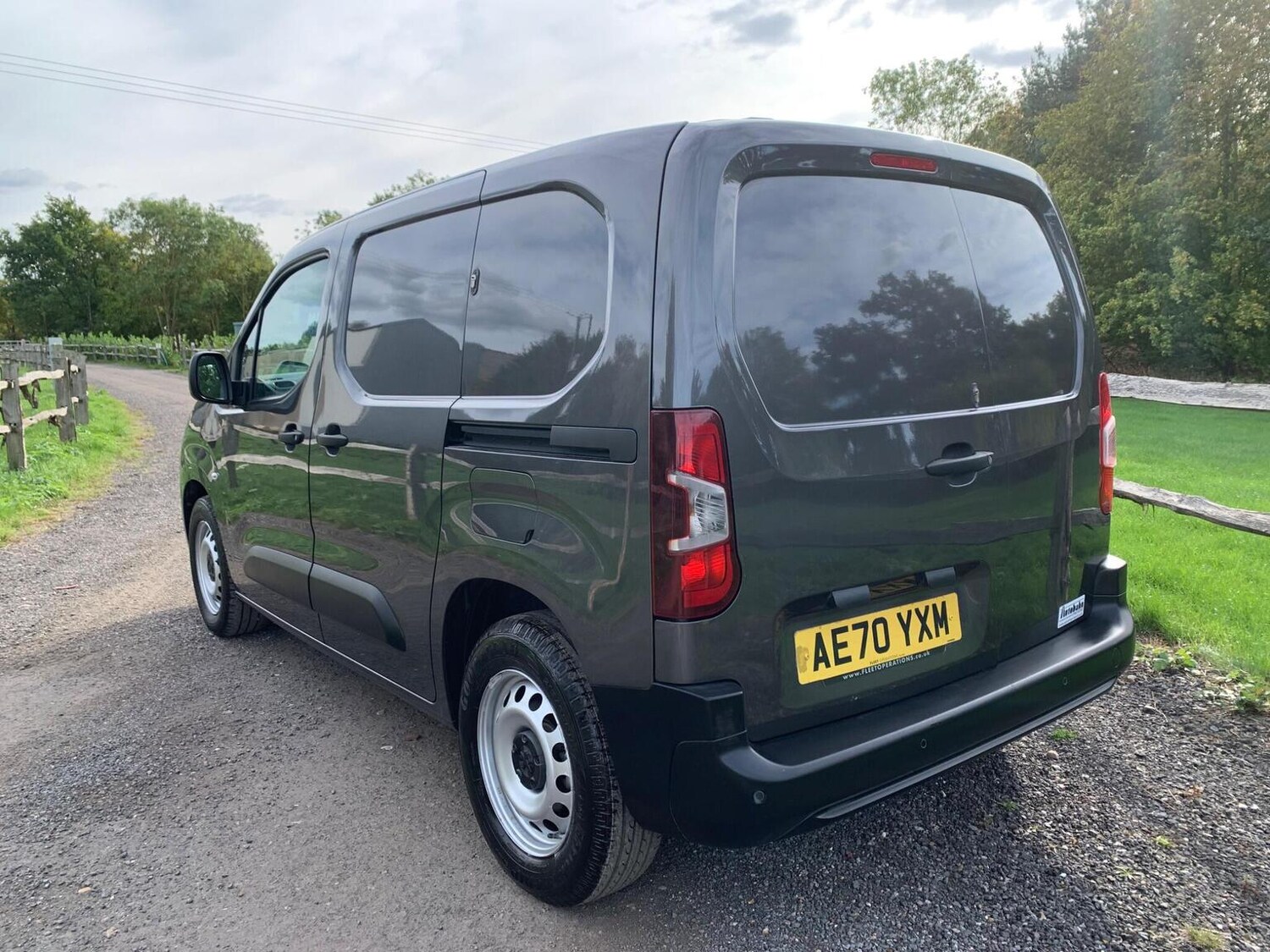 Used Peugeot Partner 2020 for sale - 77656397: Photo 50