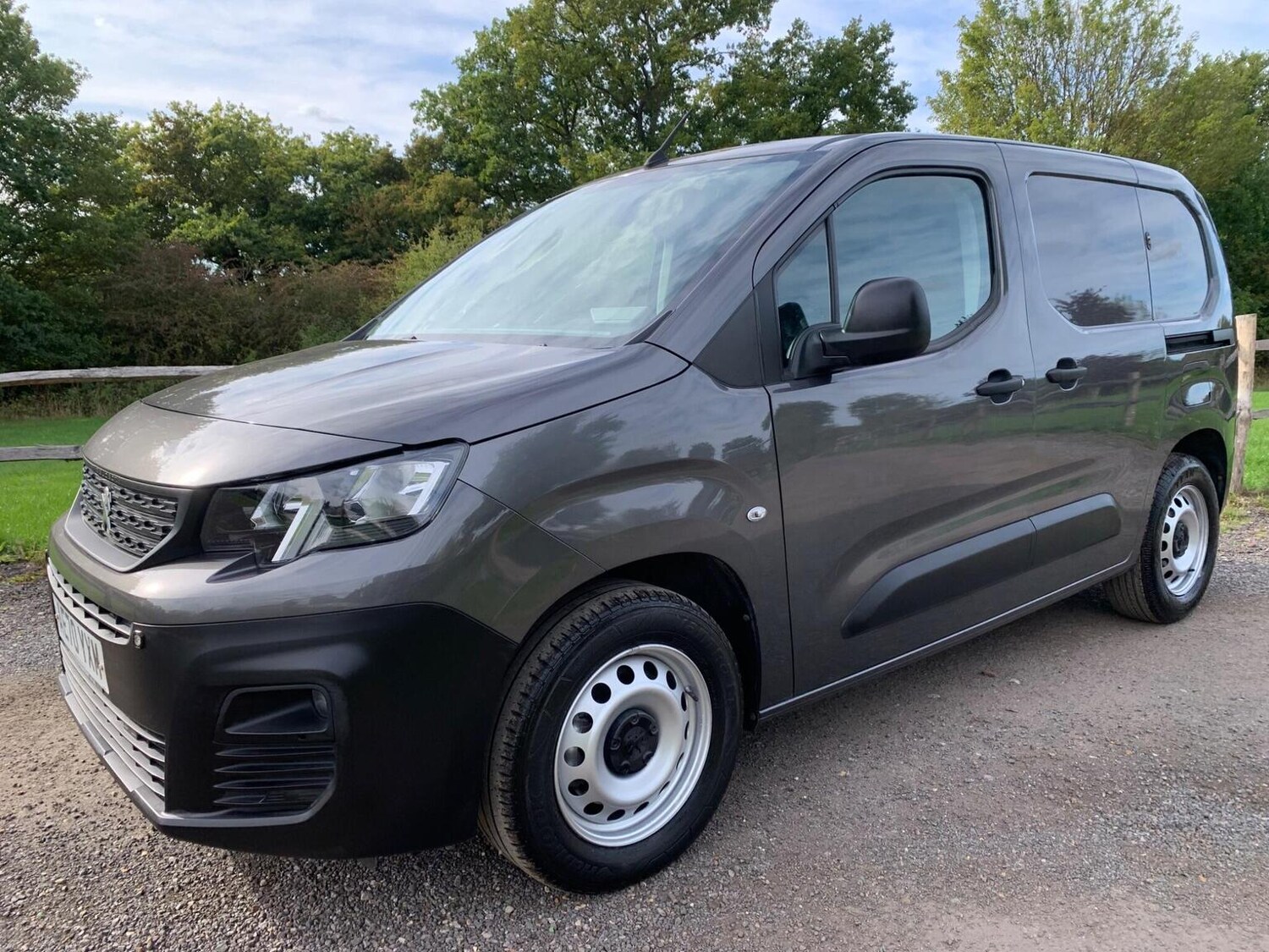 Used Peugeot Partner 2020 for sale - 77656397: Photo 60