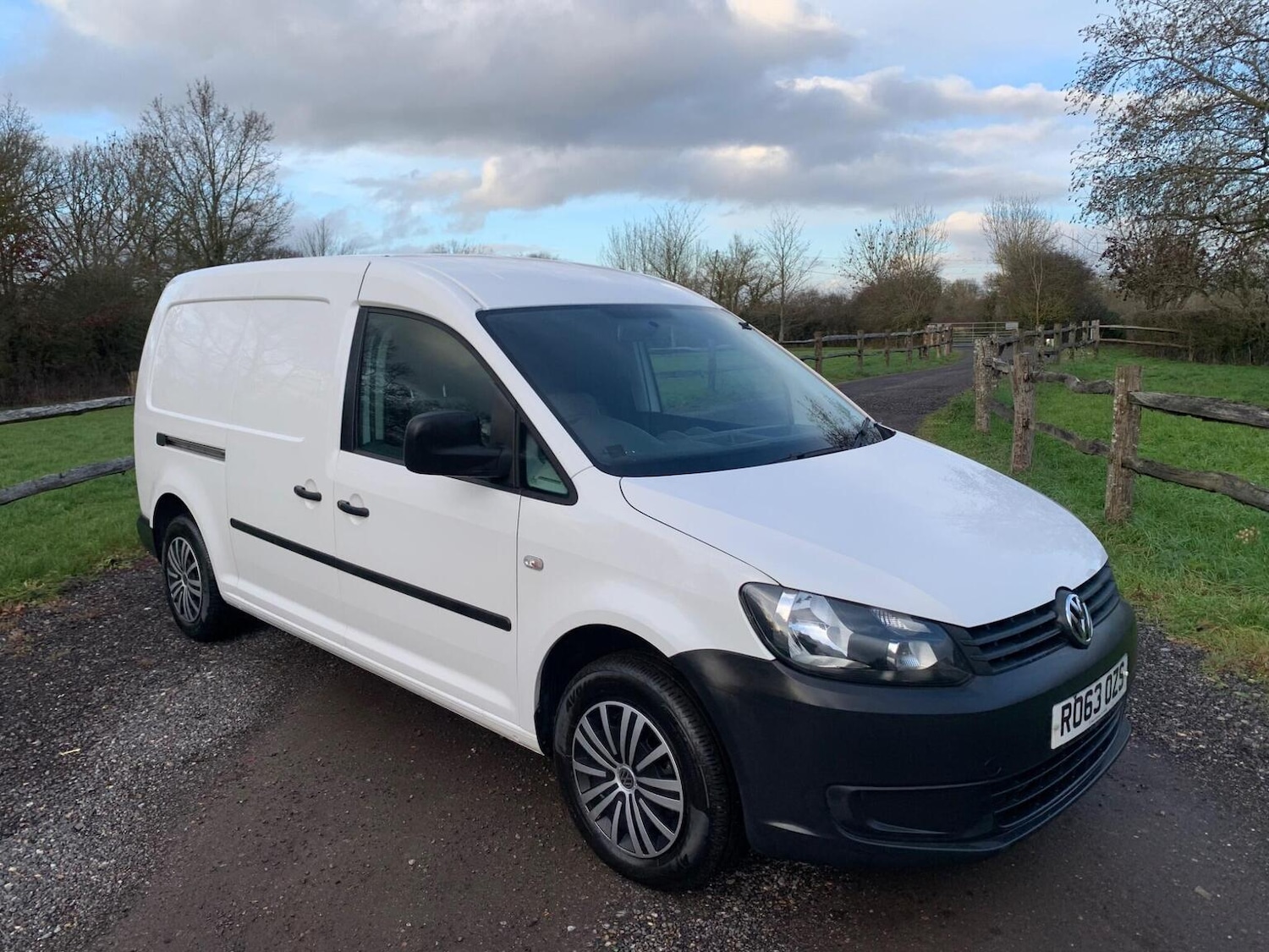Used Volkswagen Caddy Maxi 2013 for sale - 77228262: Photo 11
