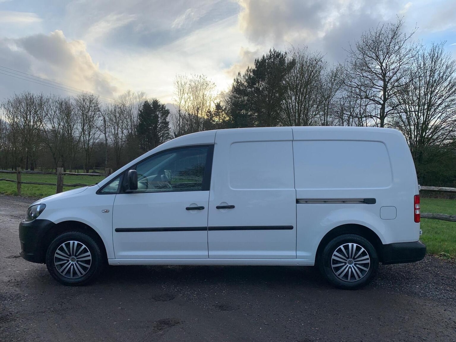 Used Volkswagen Caddy Maxi 2013 for sale - 77228262: Photo 51