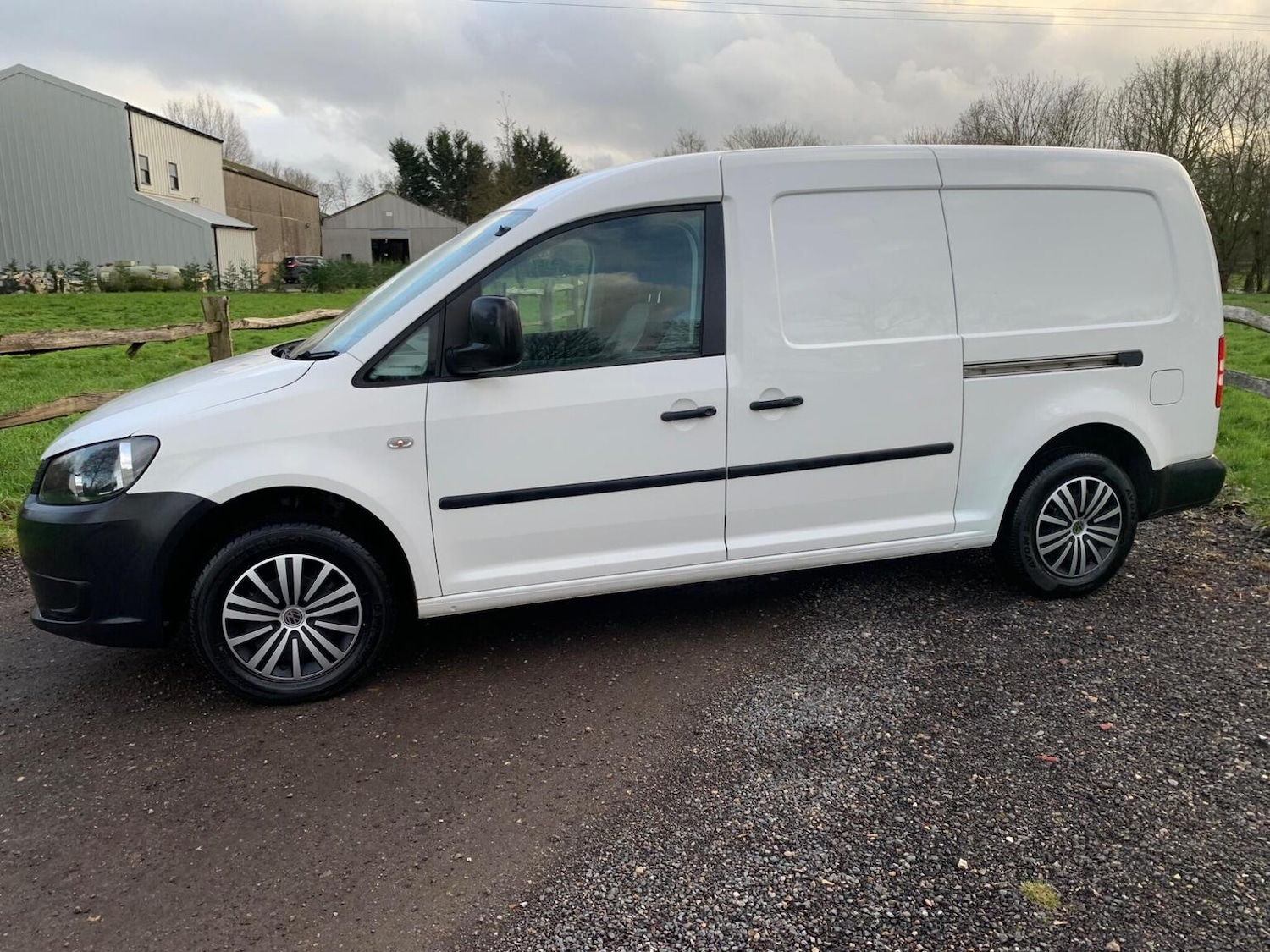 Used Volkswagen Caddy Maxi 2013 for sale - 77228262: Photo 60
