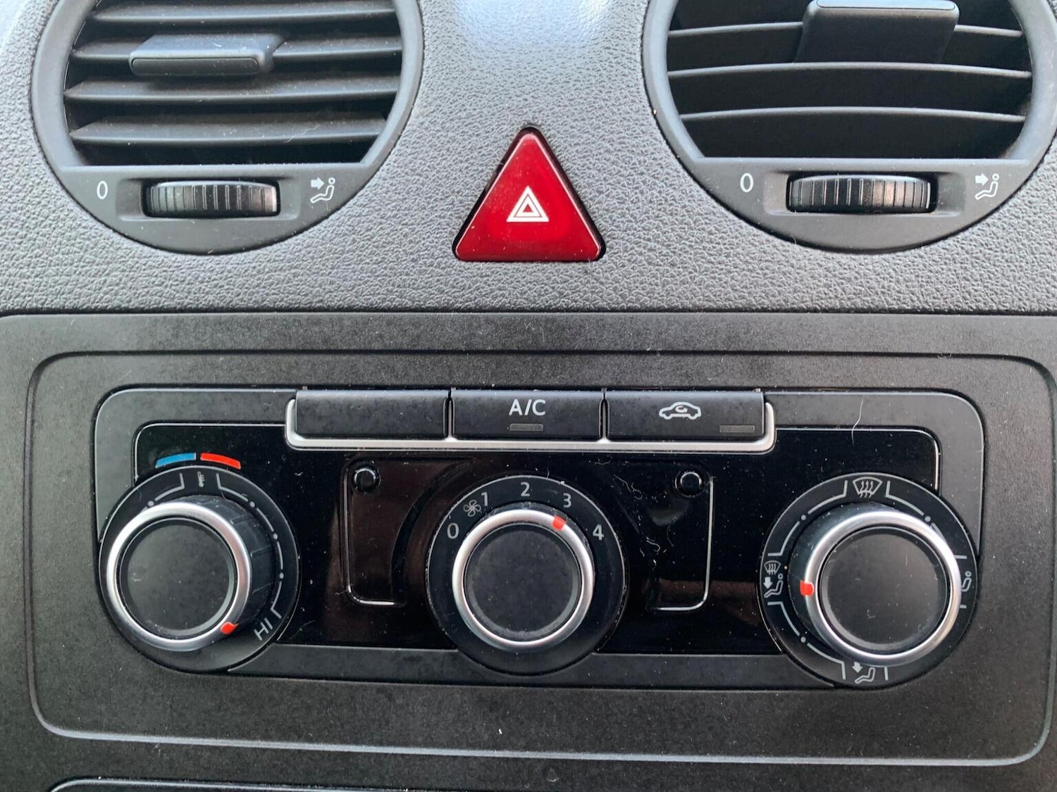 Used Volkswagen Caddy Maxi 2013 for sale - 77228262: Photo 93