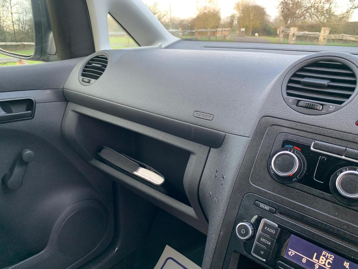 Used Volkswagen Caddy Maxi 2013 for sale - 77228262: Photo 96