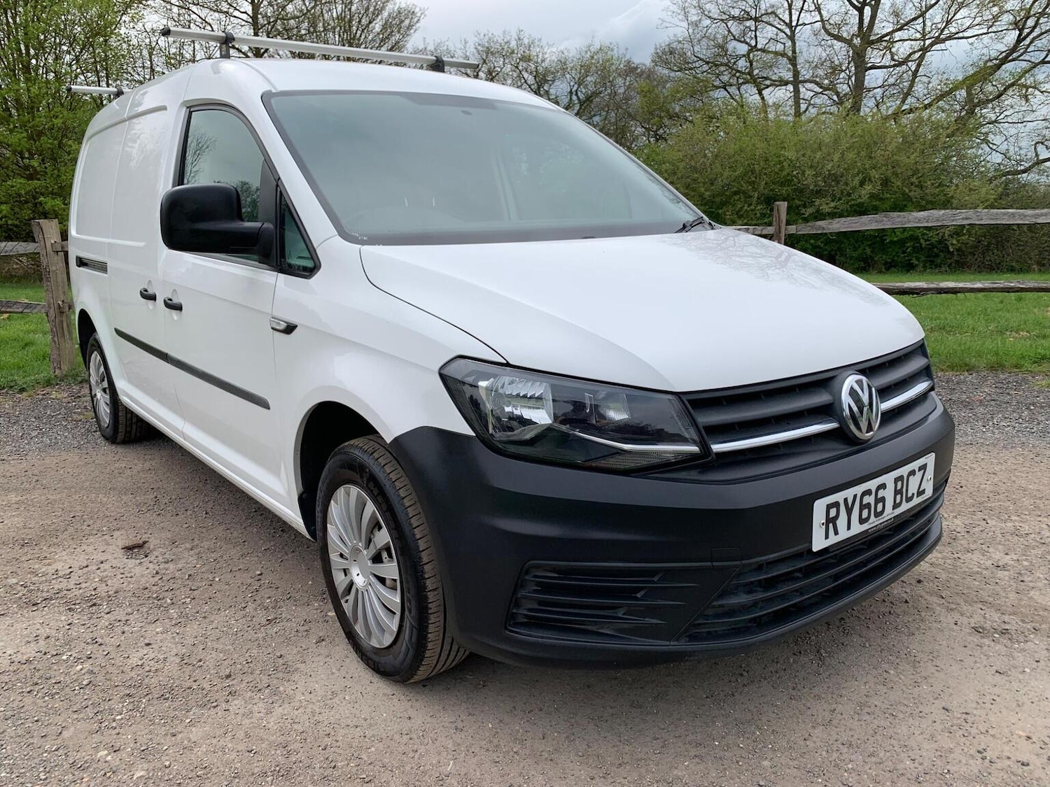 Used Volkswagen Caddy Maxi 2017 for sale - 78182993: Photo 1
