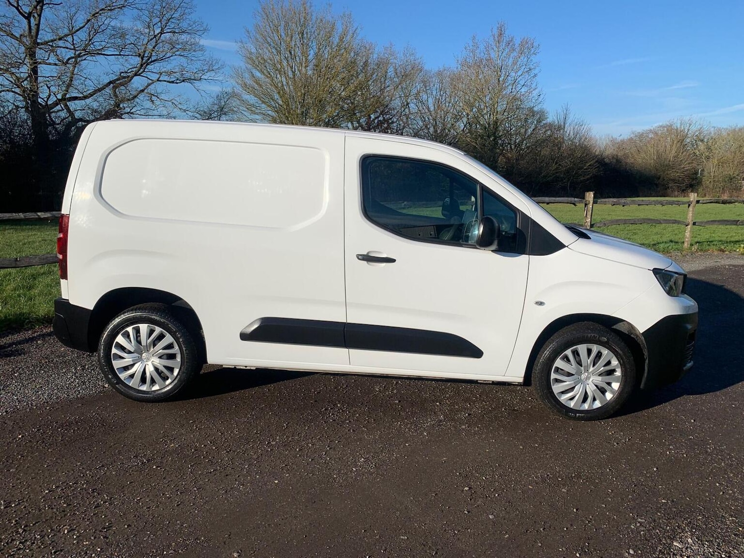 Used Peugeot Partner 2021 for sale - 77207165: Photo 32