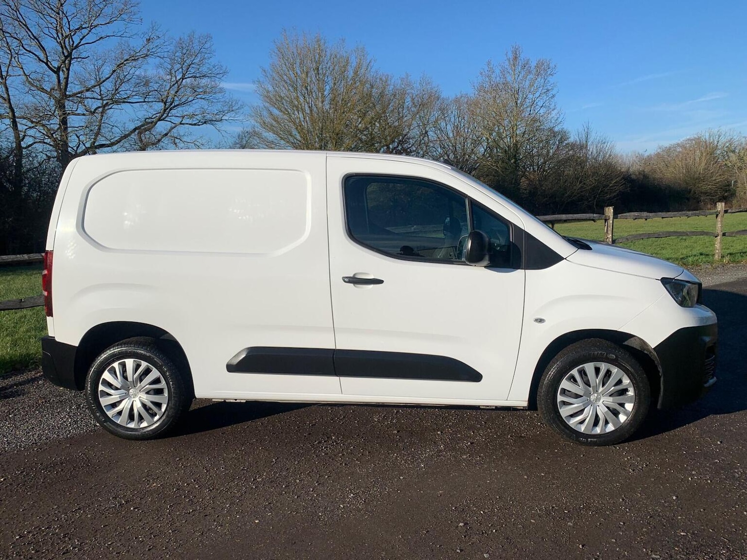 Used Peugeot Partner 2021 for sale - 77207165: Photo 37