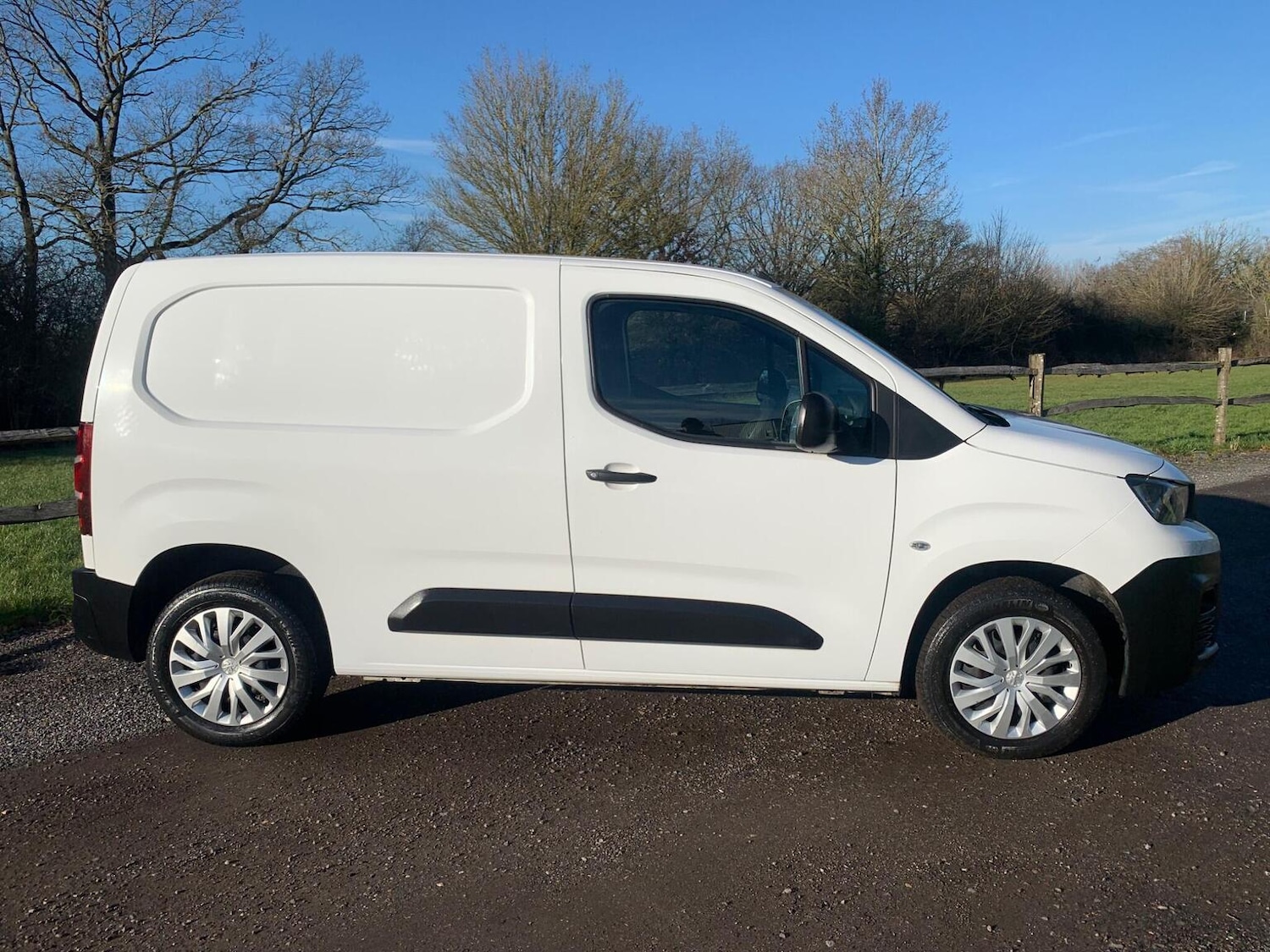 Used Peugeot Partner 2021 for sale - 77207165: Photo 38