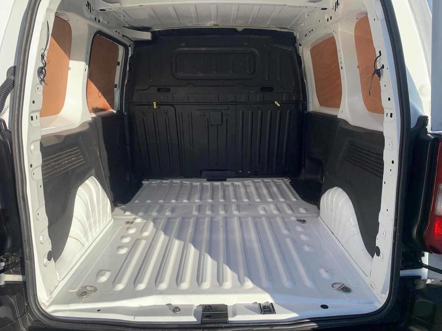 Used Peugeot Partner 2021 for sale - 77207165: Photo 62