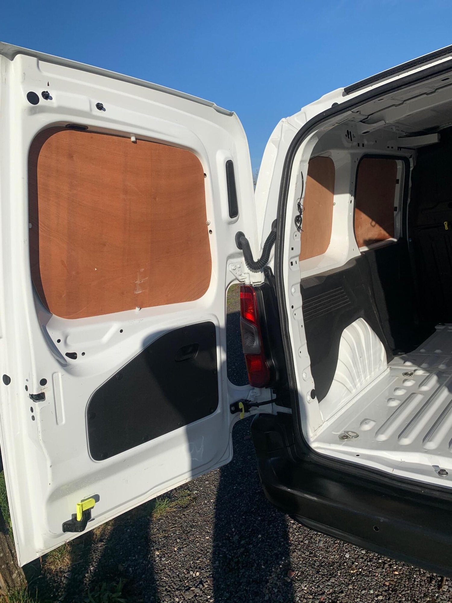 Used Peugeot Partner 2021 for sale - 77207165: Photo 64