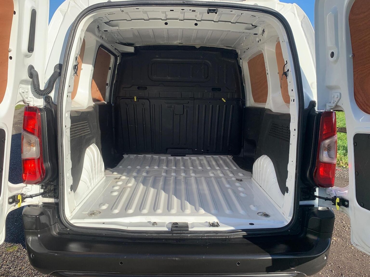 Used Peugeot Partner 2021 for sale - 77207165: Photo 72