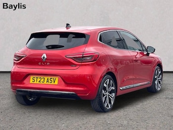 Used Renault Clio 2023 for sale - 78556132: Photo