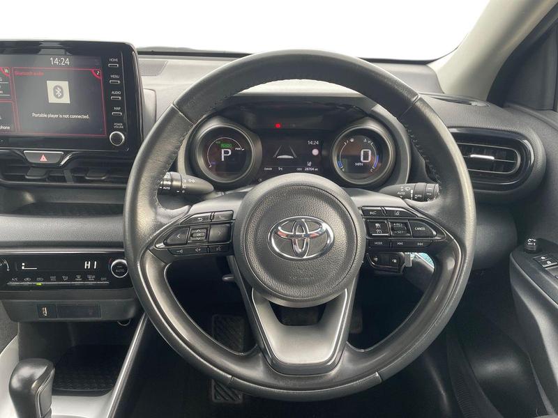 Used Toyota Yaris 2023 for sale - 77770632: Photo 12