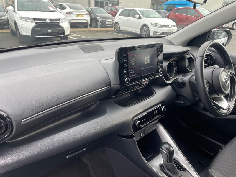 Used Toyota Yaris 2023 for sale - 77770632: Photo 15