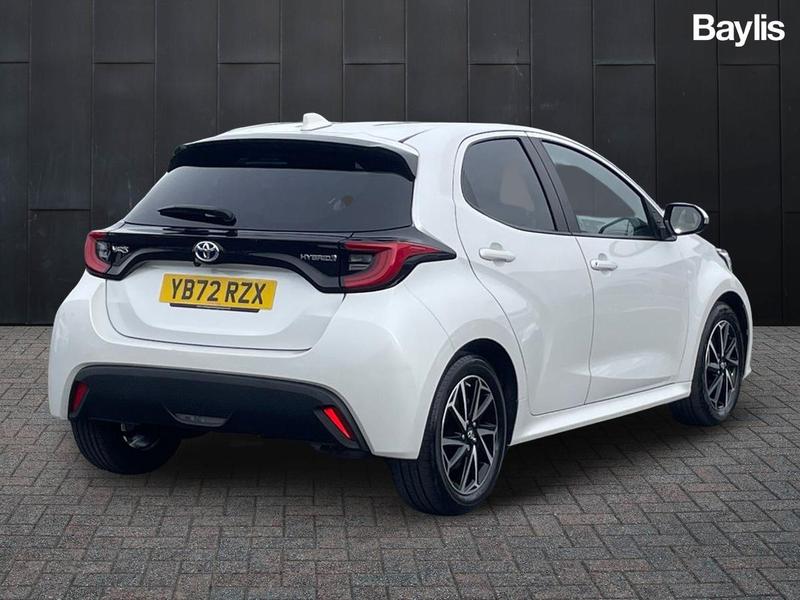 Used Toyota Yaris 2023 for sale - 77770632: Photo 2