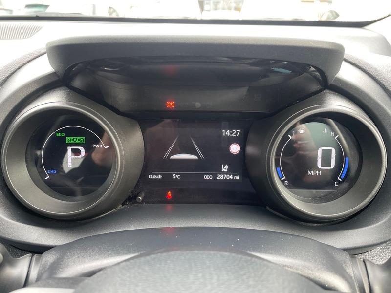 Used Toyota Yaris 2023 for sale - 77770632: Photo 21