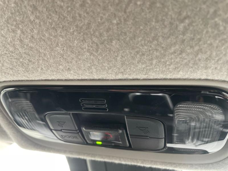 Used Toyota Yaris 2023 for sale - 77770632: Photo 31