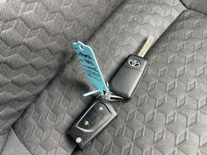 Used Toyota Yaris 2023 for sale - 77770632: Photo 37