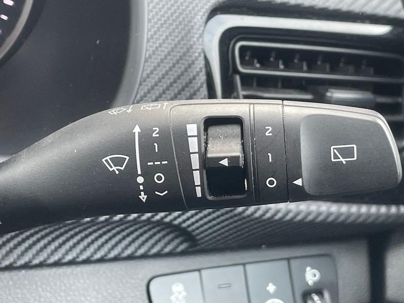 Used Kia Stonic 2022 for sale - 77770529: Photo 30