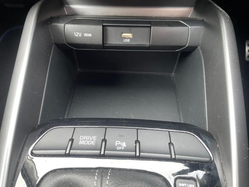 Used Kia Stonic 2022 for sale - 77770529: Photo 33