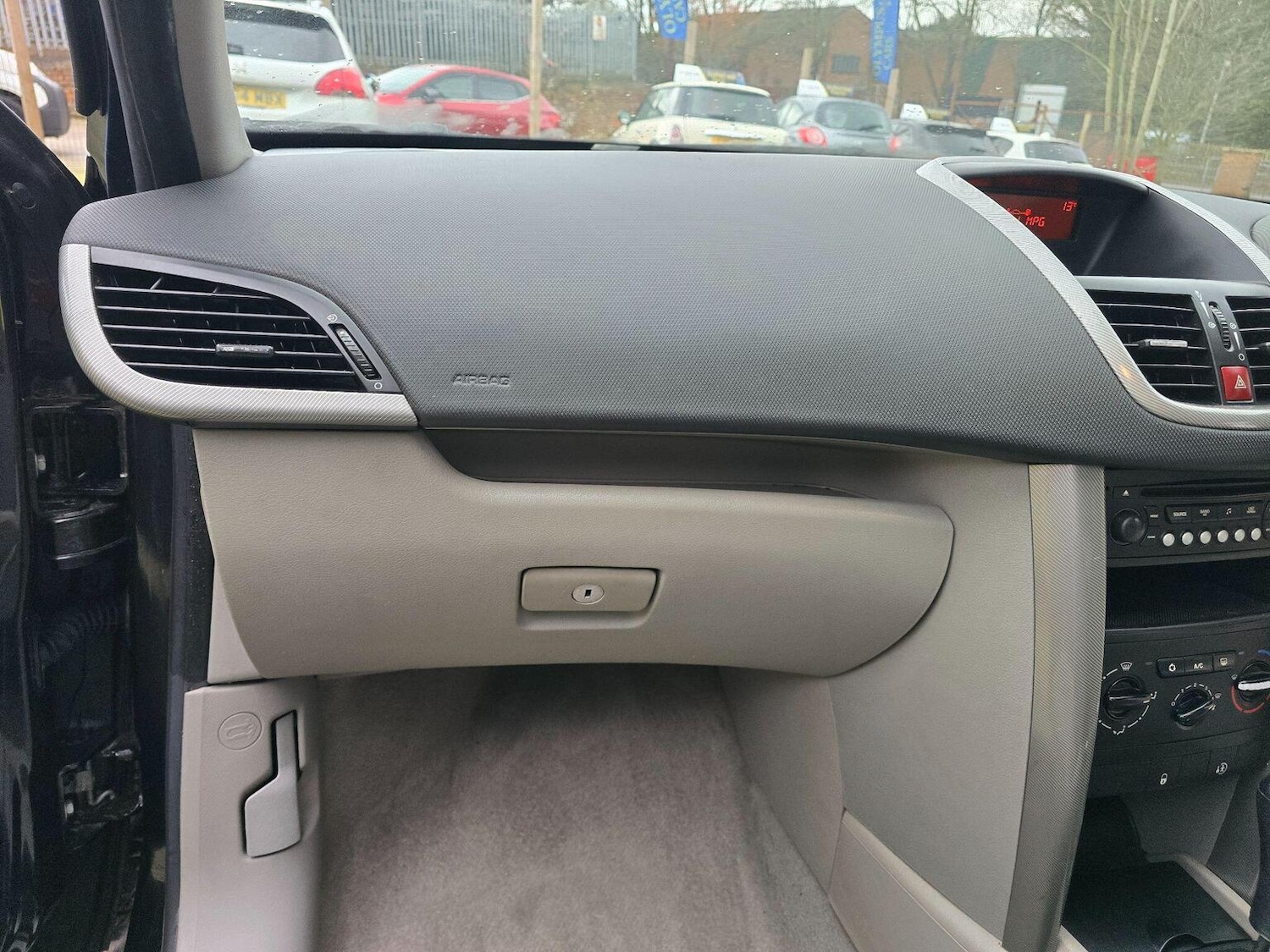 Used Peugeot 207 2007 for sale - 77729990: Photo 12