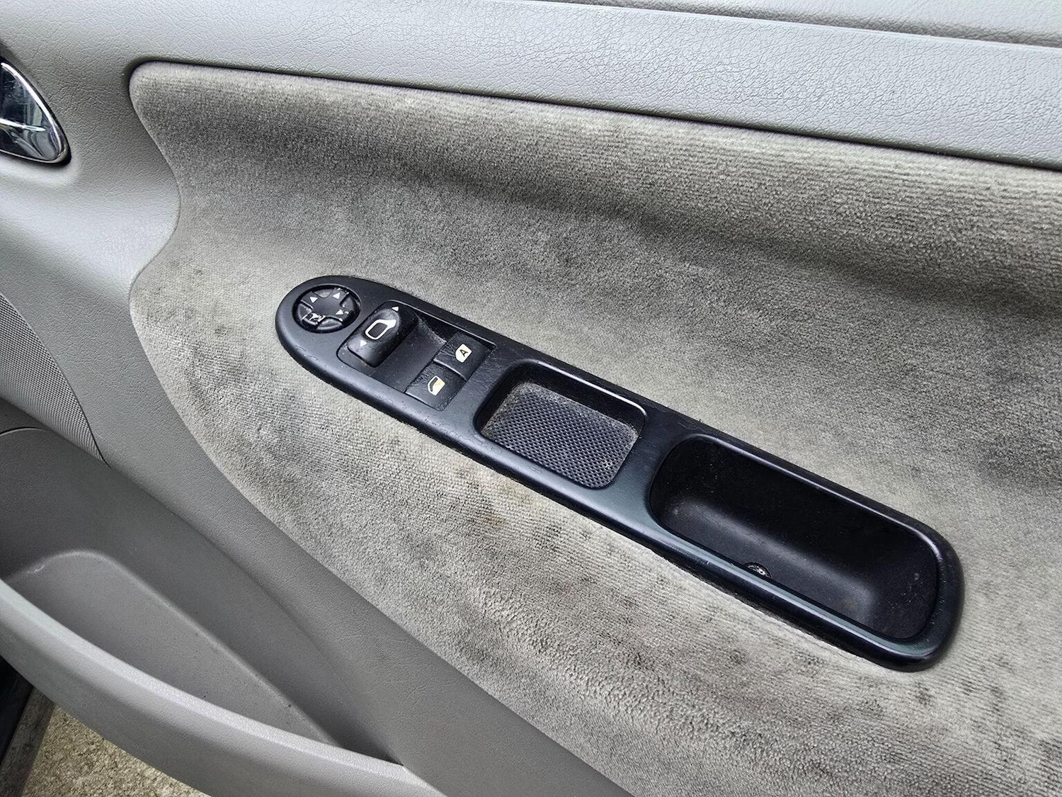 Used Peugeot 207 2007 for sale - 77729990: Photo 24