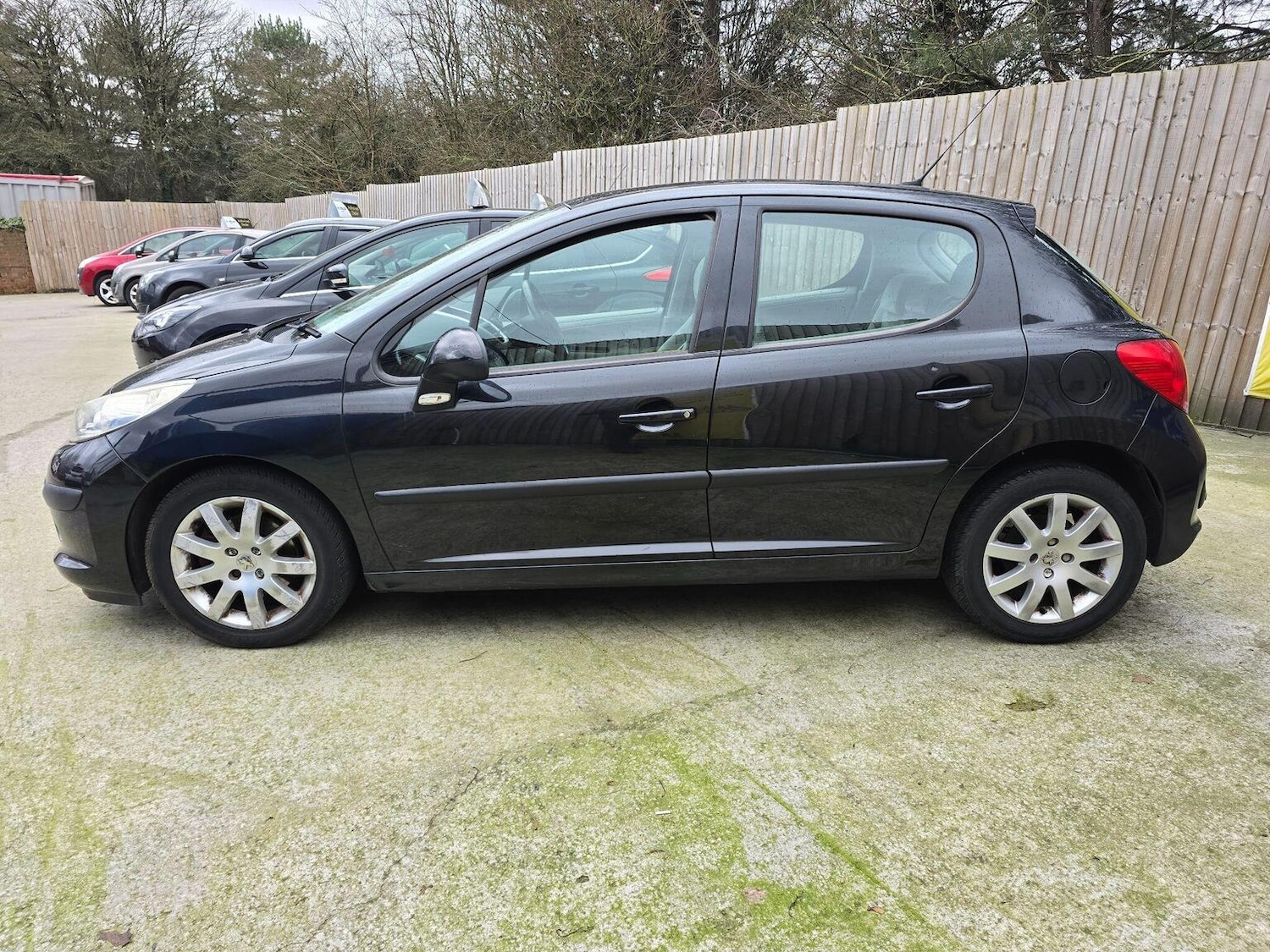 Used Peugeot 207 2007 for sale - 77729990: Photo 4