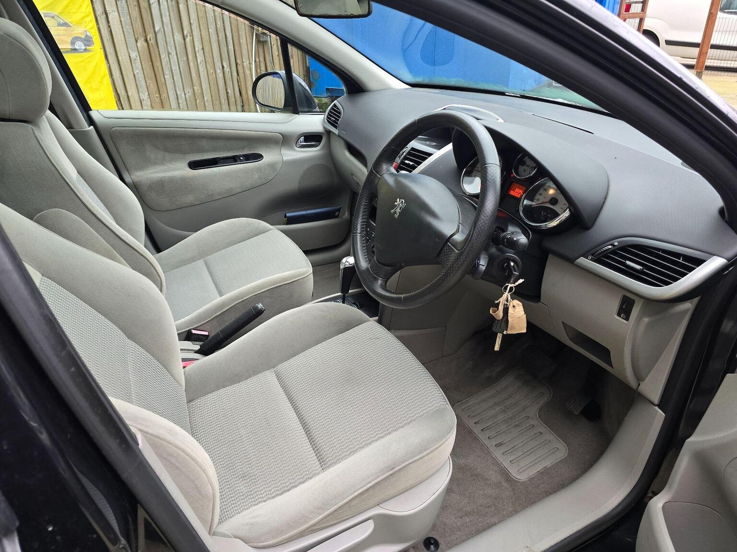 Used Peugeot 207 2007 for sale - 77729990: Photo 9