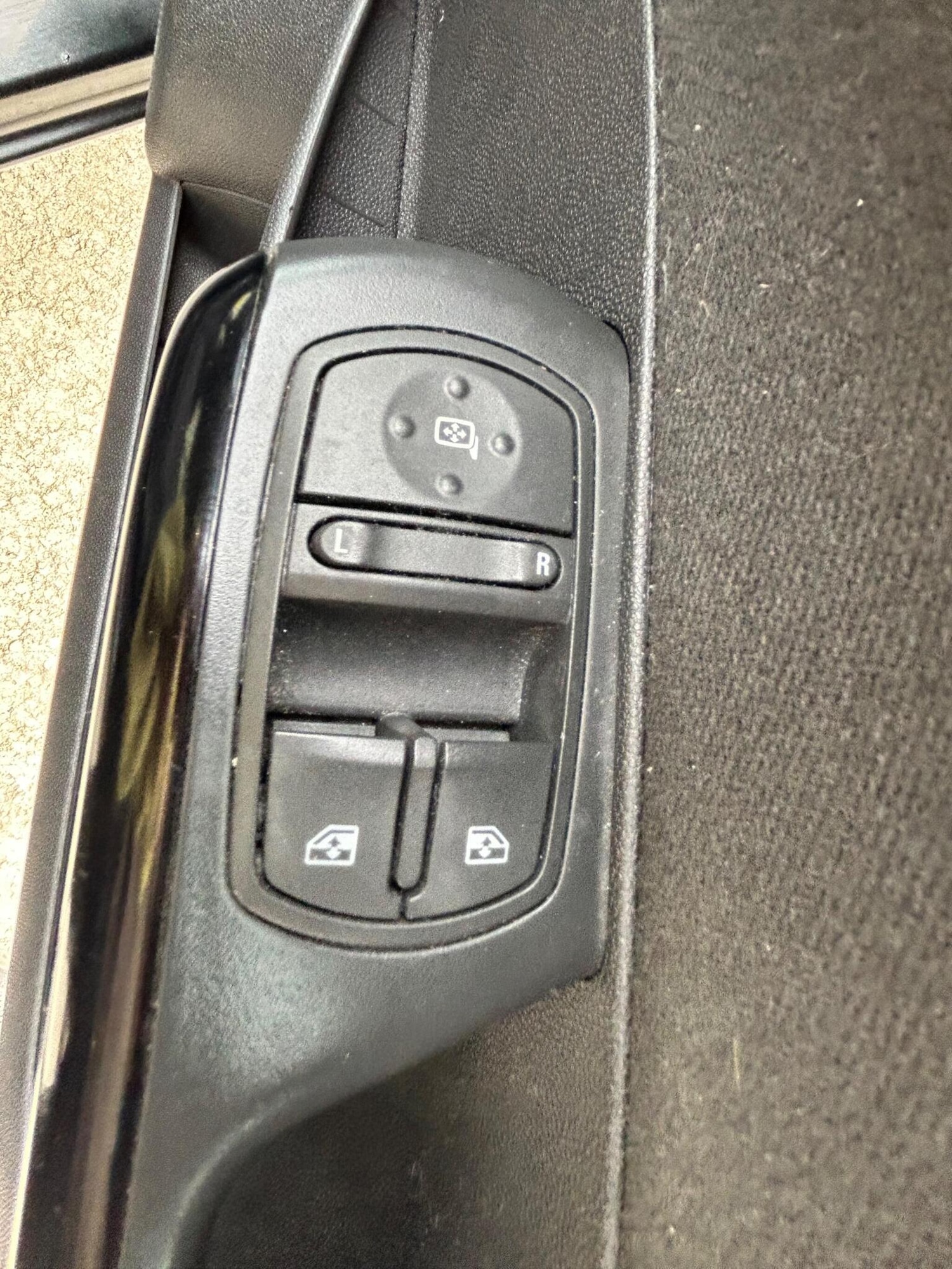 Used Vauxhall Corsa 2013 for sale - 78004461: Photo 16