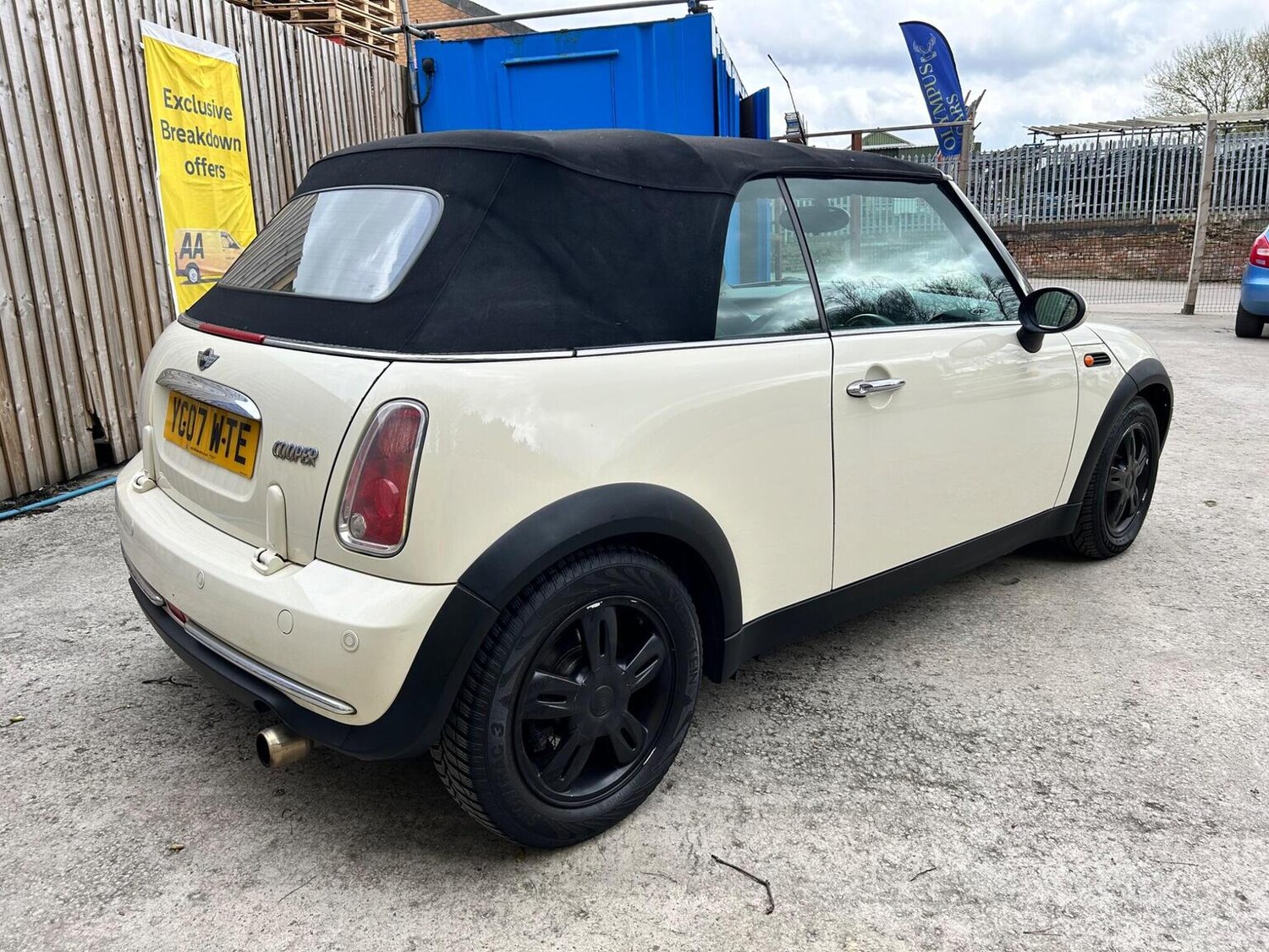 Used MINI Convertible 2007 for sale - 78139409: Photo 11