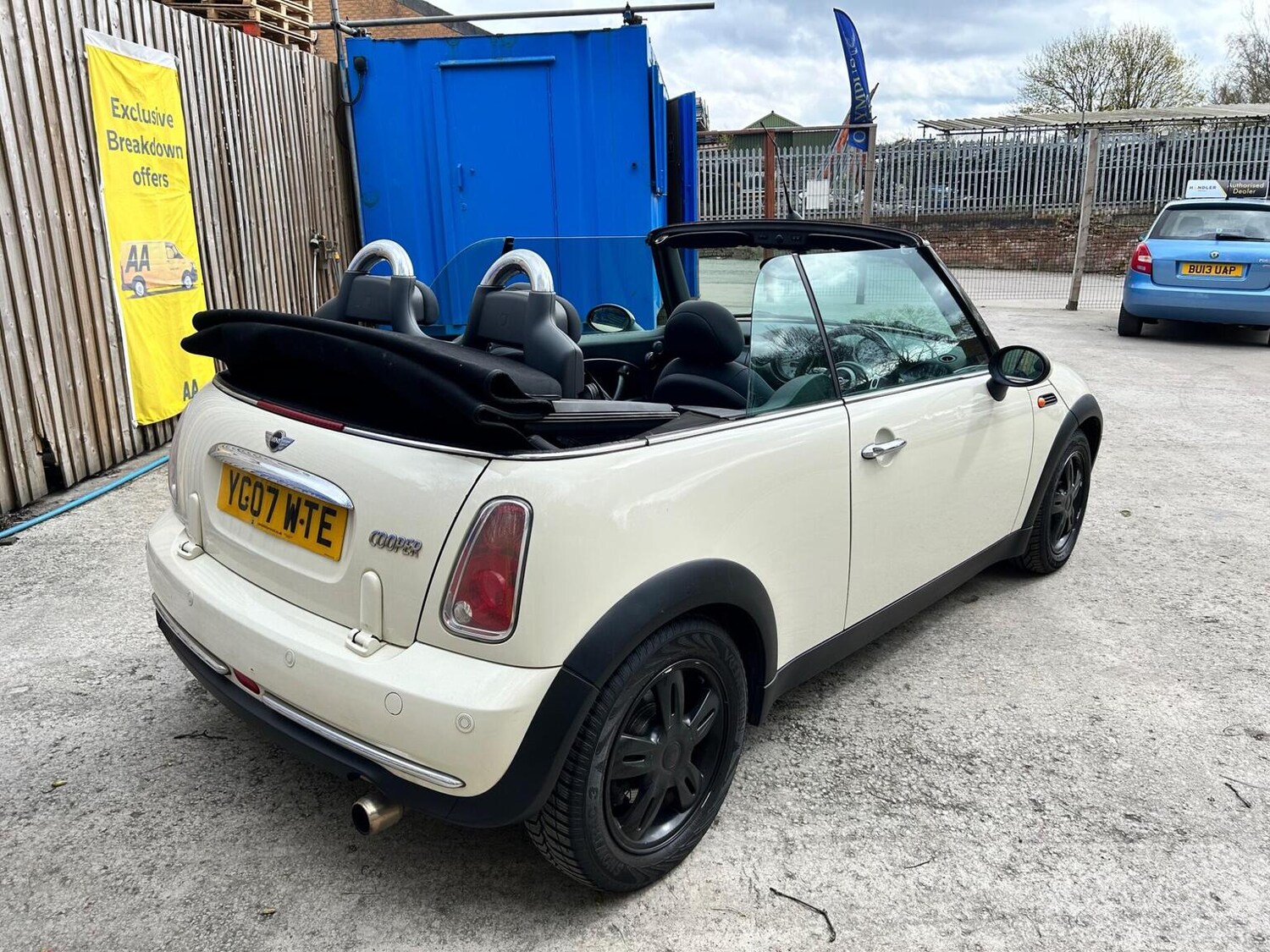 Used MINI Convertible 2007 for sale - 78139409: Photo 12